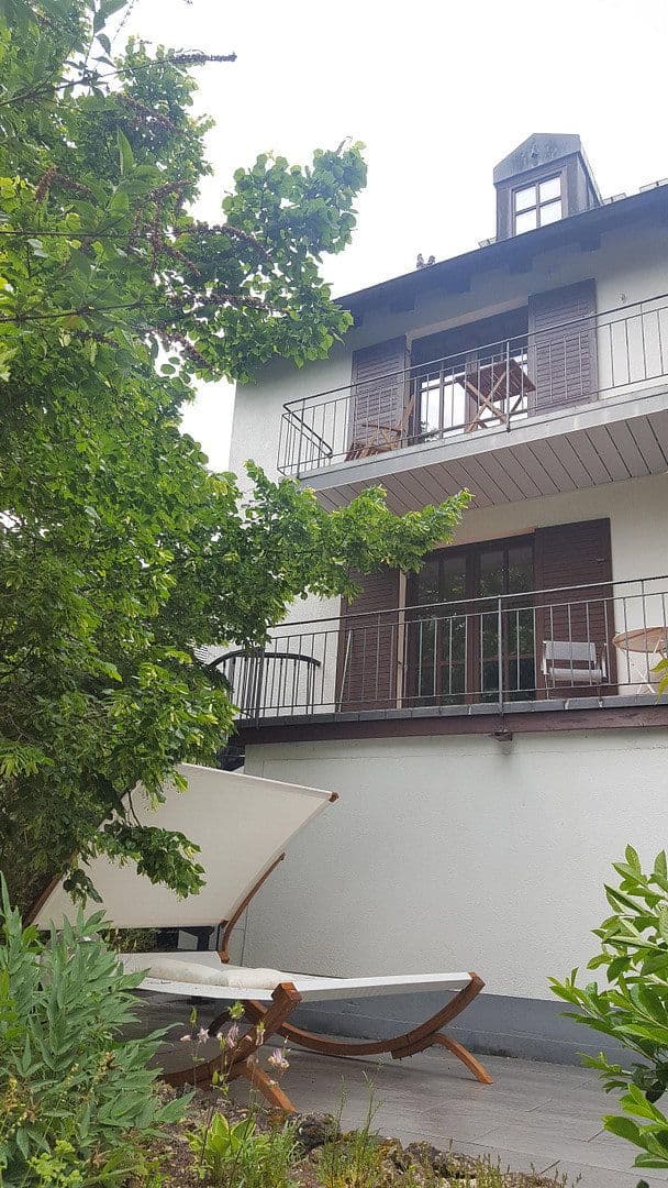 Pronájem bytu 2+1 50 m², Alter Moniberg, Landshut, Bavorsko Pronájem bytu 2+1 50 m², Alter Moniberg, Landshut, Bavorsko
