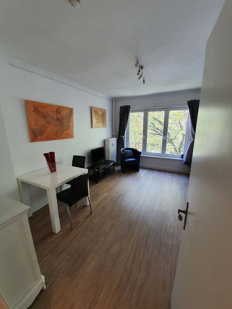 Pronájem bytu 1+1 24 m², Eppendorfer Stieg 3, Hamburg, Hamburg Pronájem bytu 1+1 24 m², Eppendorfer Stieg 3, Hamburg, Hamburg