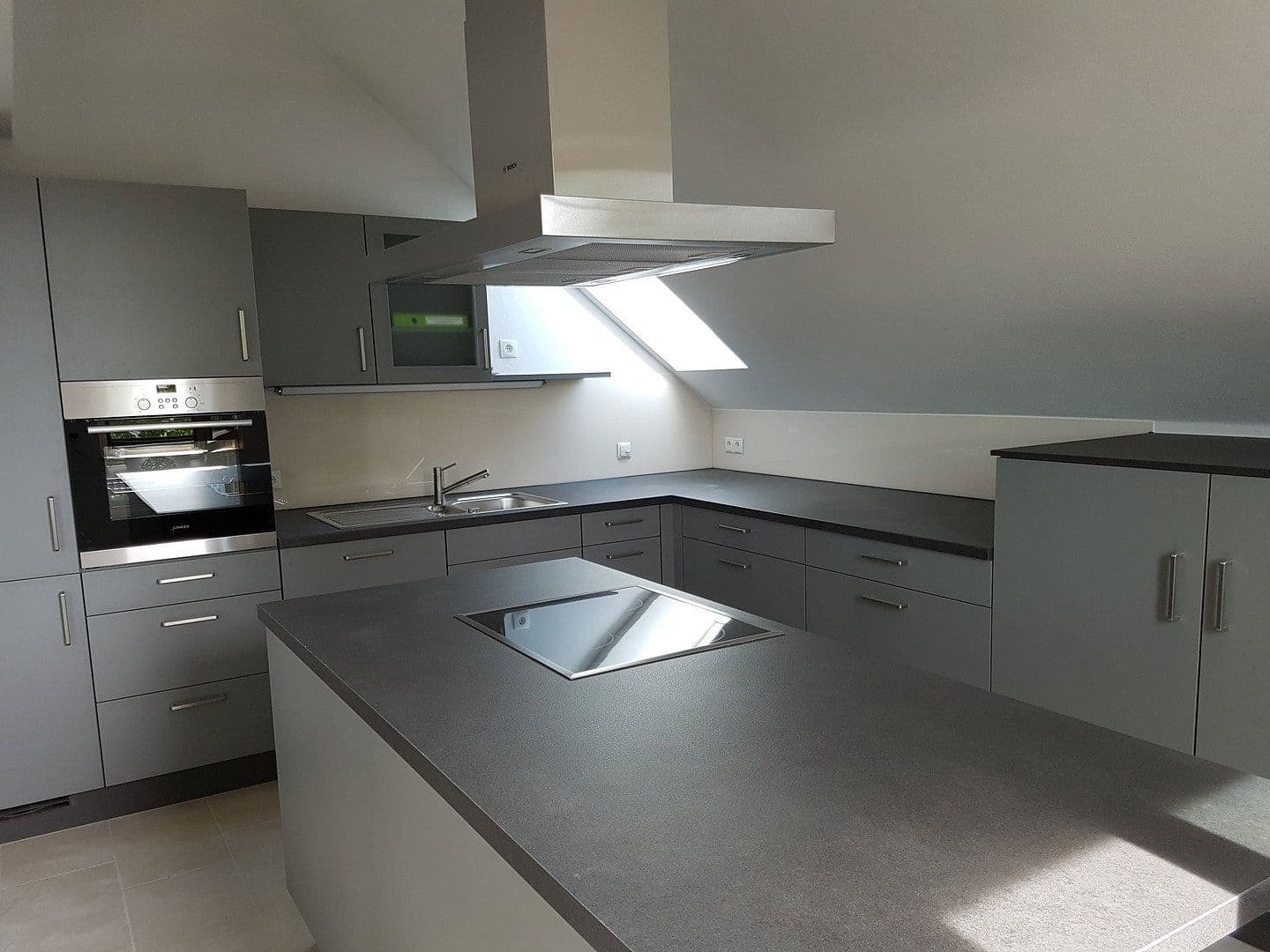 Pronájem bytu 4+1 130 m², Allgäuer Straße 8, Wolfertschwenden, Bavorsko Pronájem bytu 4+1 130 m², Allgäuer Straße 8, Wolfertschwenden, Bavorsko
