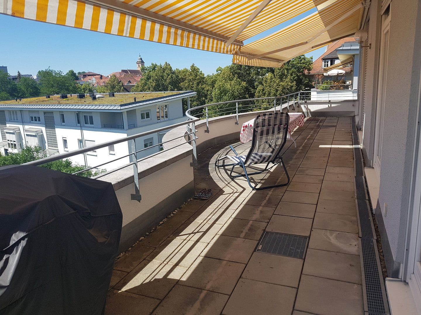Pronájem bytu 6+1 146 m², Nürtingen, Bádensko-Württembersko Pronájem bytu 6+1 146 m², Nürtingen, Bádensko-Württembersko