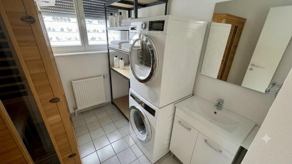 Pronájem bytu 6+1 146 m², Nürtingen, Bádensko-Württembersko Pronájem bytu 6+1 146 m², Nürtingen, Bádensko-Württembersko
