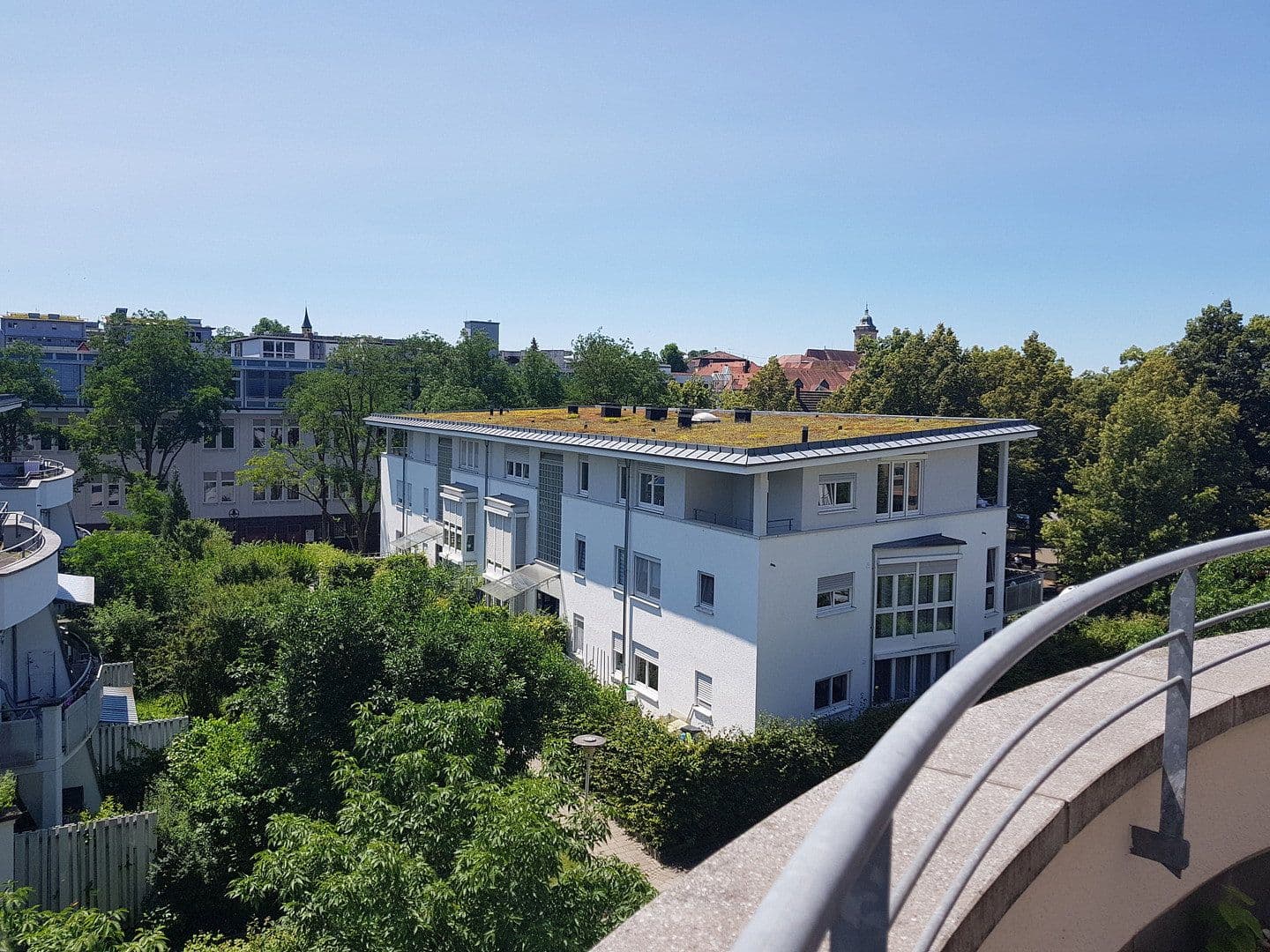 Pronájem bytu 6+1 146 m², Nürtingen, Bádensko-Württembersko Pronájem bytu 6+1 146 m², Nürtingen, Bádensko-Württembersko