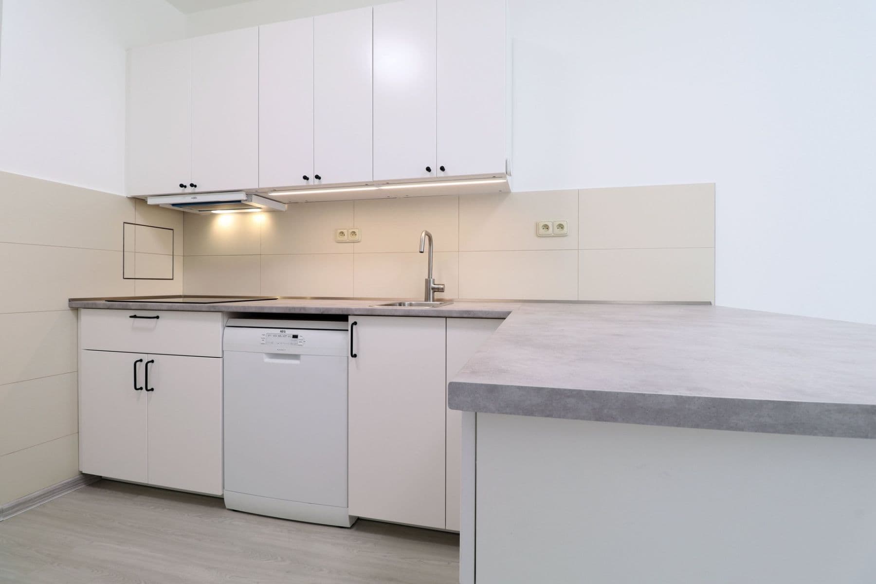Pronájem bytu 3+kk 72 m², Havanská, Praha, Praha Pronájem bytu 3+kk 72 m², Havanská, Praha, Praha