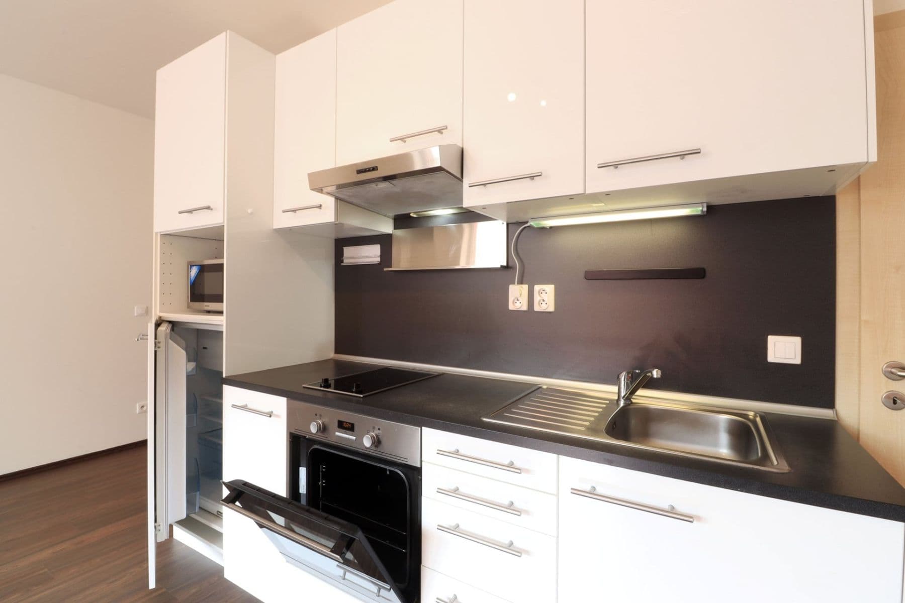 Pronájem bytu 1+kk 37 m², Farkašova, Praha, Praha Pronájem bytu 1+kk 37 m², Farkašova, Praha, Praha