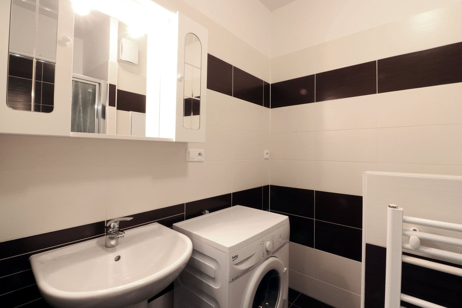 Pronájem bytu 1+kk 37 m², Farkašova, Praha, Praha Pronájem bytu 1+kk 37 m², Farkašova, Praha, Praha