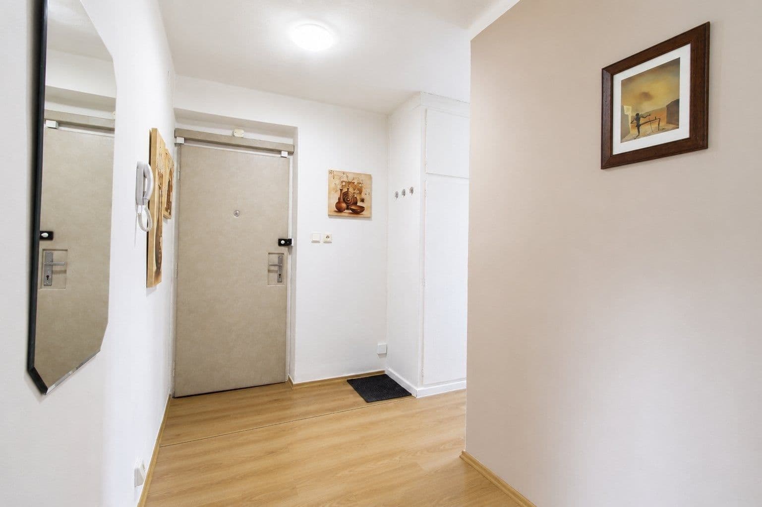 Pronájem bytu 2+1 53 m², José Martího, Praha, Praha Pronájem bytu 2+1 53 m², José Martího, Praha, Praha