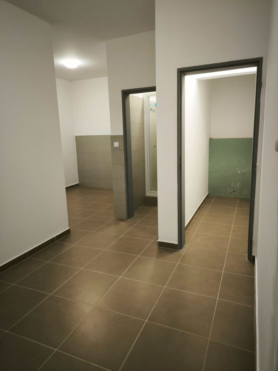Pronájem nebytového prostoru 210 m², Bílanská, Kroměříž, Zlínský kraj Pronájem nebytového prostoru 210 m², Bílanská, Kroměříž, Zlínský kraj