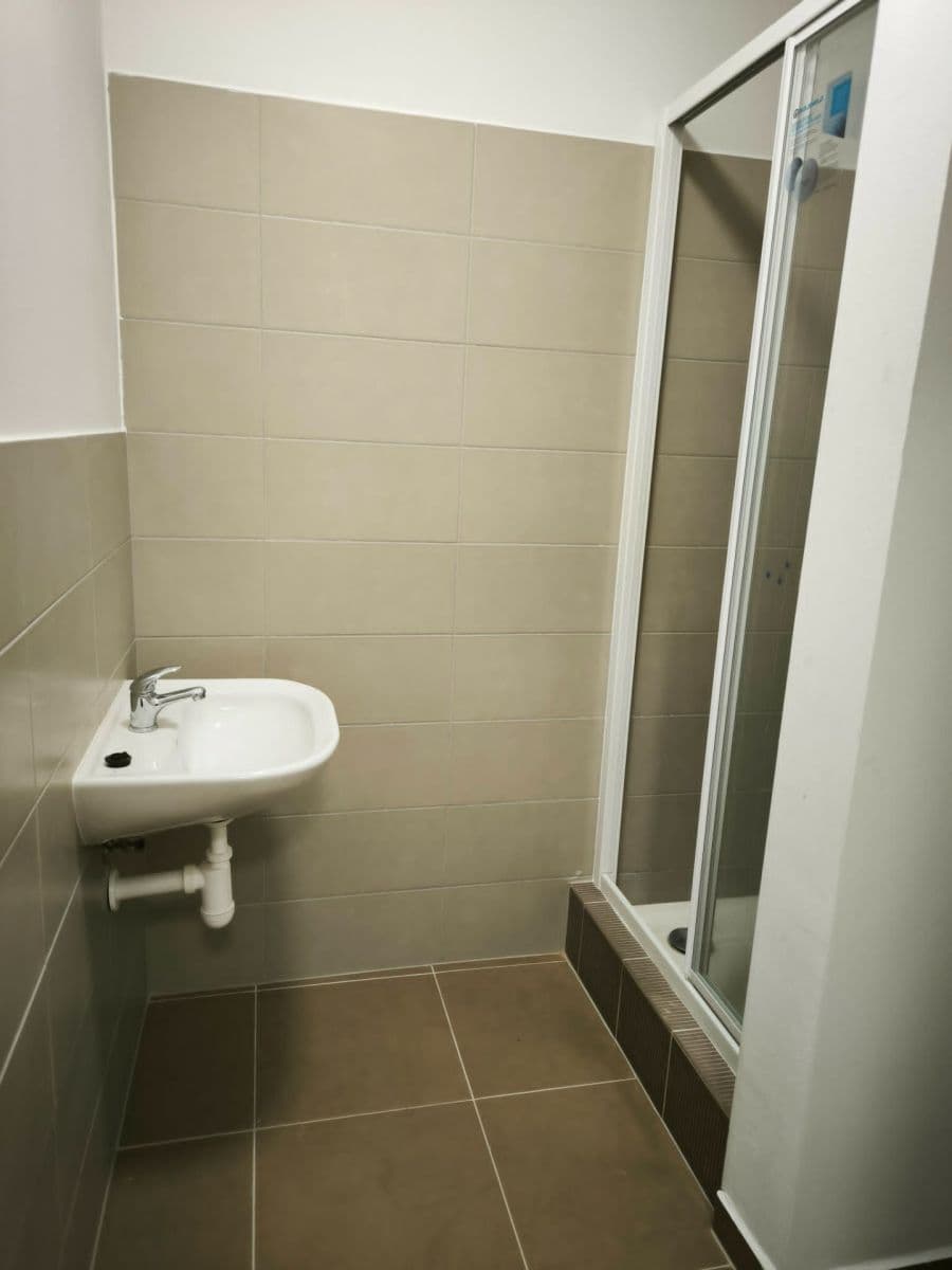 Pronájem nebytového prostoru 210 m², Bílanská, Kroměříž, Zlínský kraj Pronájem nebytového prostoru 210 m², Bílanská, Kroměříž, Zlínský kraj