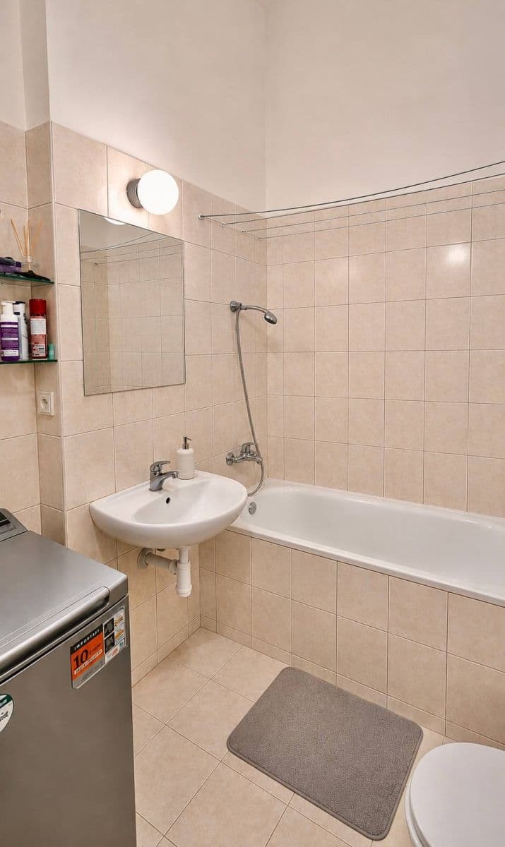 Pronájem bytu 1+kk 36 m², Vinohradská, Praha, Praha Pronájem bytu 1+kk 36 m², Vinohradská, Praha, Praha