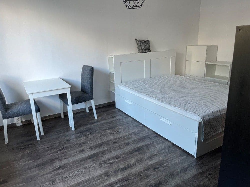 Pronájem bytu 1+kk 29 m², Valentova, Praha, Praha Pronájem bytu 1+kk 29 m², Valentova, Praha, Praha