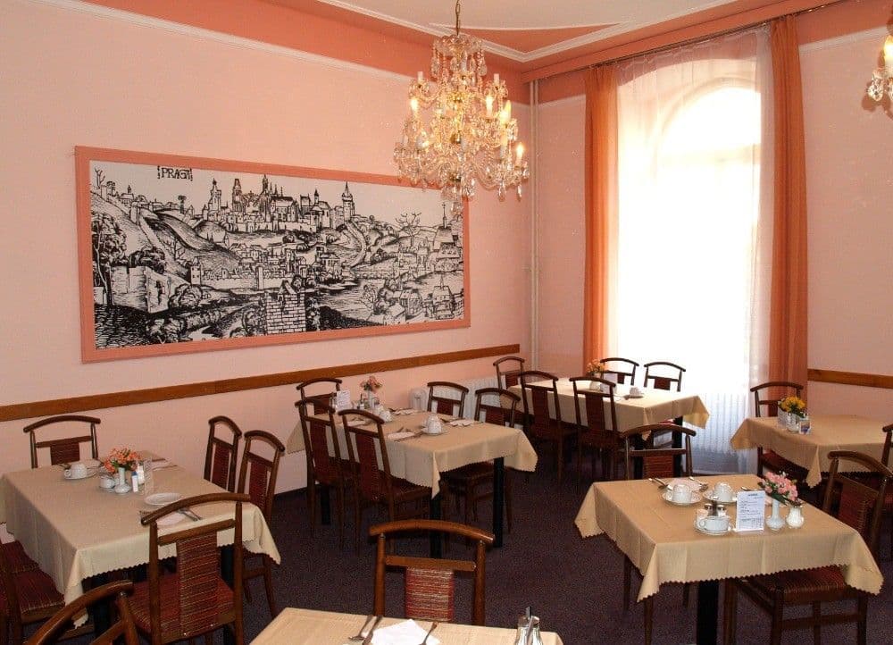 Pronájem domu 230 m², pozemek 382 m², Sadová, Karlovy Vary, Karlovarský kraj Pronájem domu 230 m², pozemek 382 m², Sadová, Karlovy Vary, Karlovarský kraj