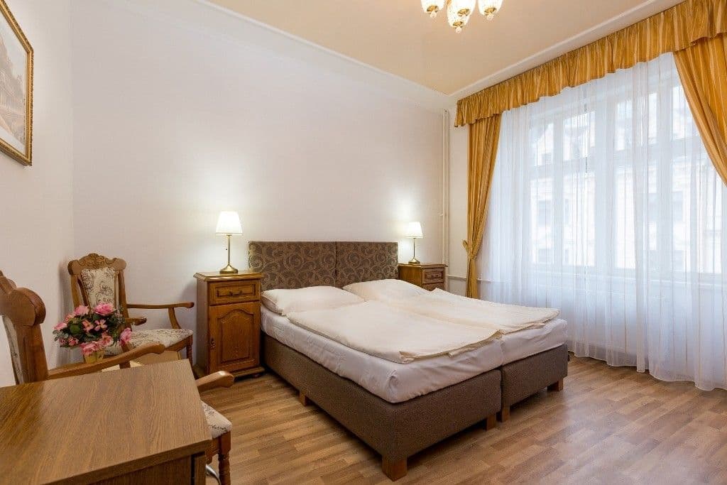 Pronájem domu 230 m², pozemek 382 m², Sadová, Karlovy Vary, Karlovarský kraj Pronájem domu 230 m², pozemek 382 m², Sadová, Karlovy Vary, Karlovarský kraj