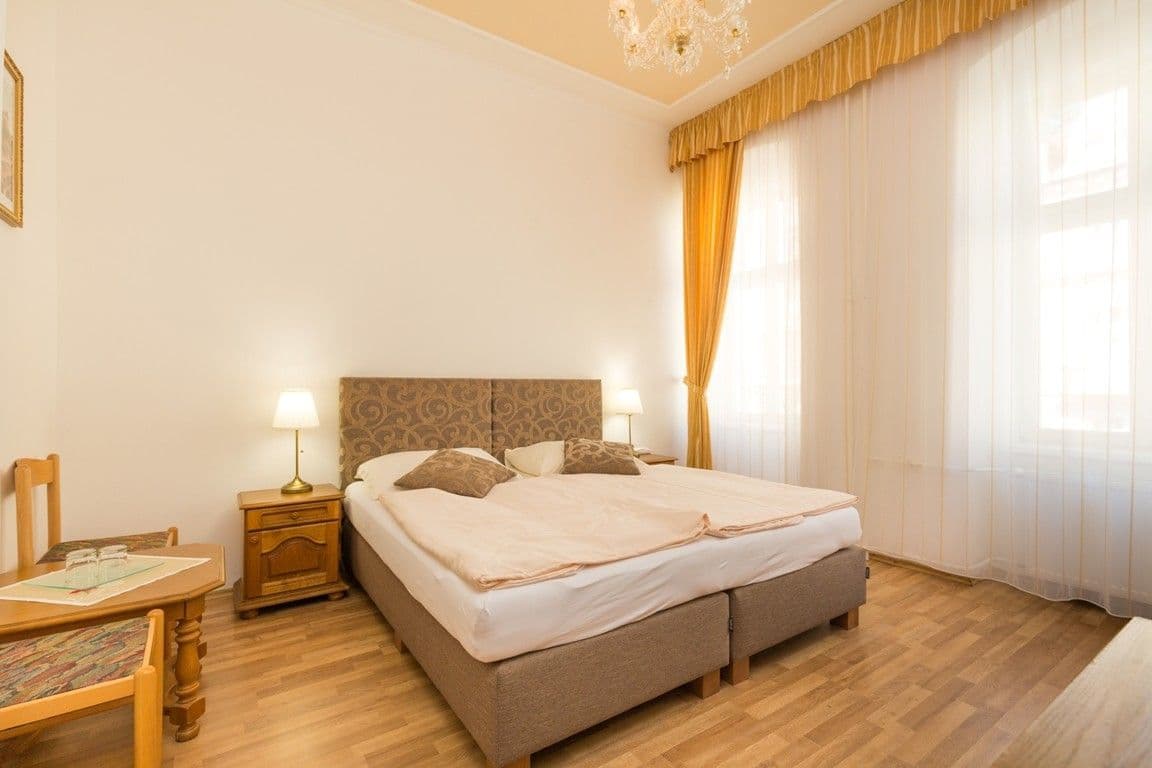 Pronájem domu 230 m², pozemek 382 m², Sadová, Karlovy Vary, Karlovarský kraj Pronájem domu 230 m², pozemek 382 m², Sadová, Karlovy Vary, Karlovarský kraj