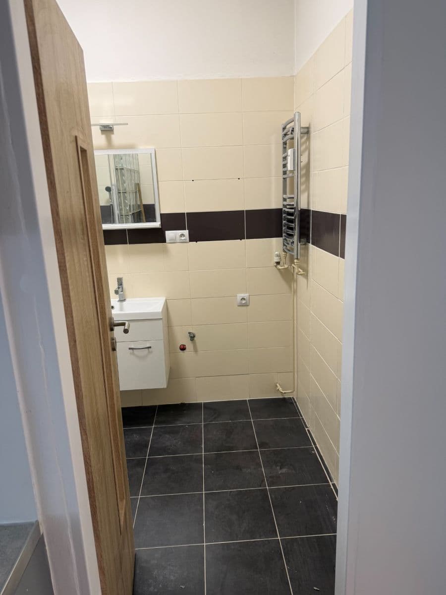 Pronájem bytu 3+1 90 m², Balcarova, Ostrava, Moravskoslezský kraj Pronájem bytu 3+1 90 m², Balcarova, Ostrava, Moravskoslezský kraj