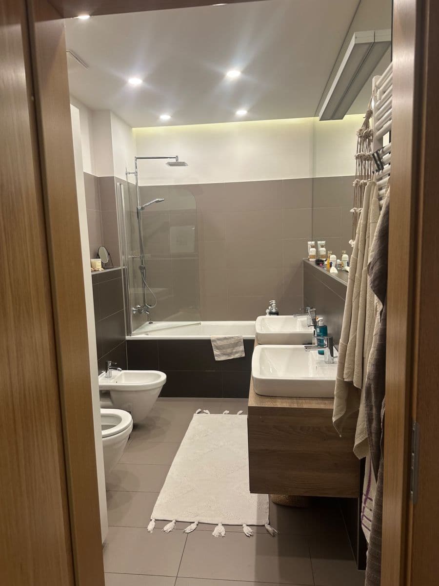 Pronájem bytu 4+kk 124 m², Pod Dvorem, Praha, Praha Pronájem bytu 4+kk 124 m², Pod Dvorem, Praha, Praha