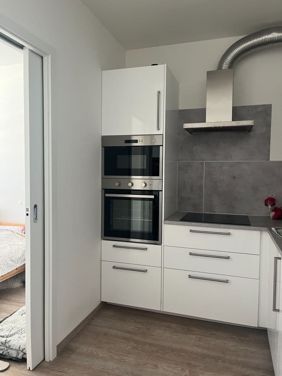 Pronájem bytu 2+kk 39 m², Hybešova, Brno, Jihomoravský kraj Pronájem bytu 2+kk 39 m², Hybešova, Brno, Jihomoravský kraj