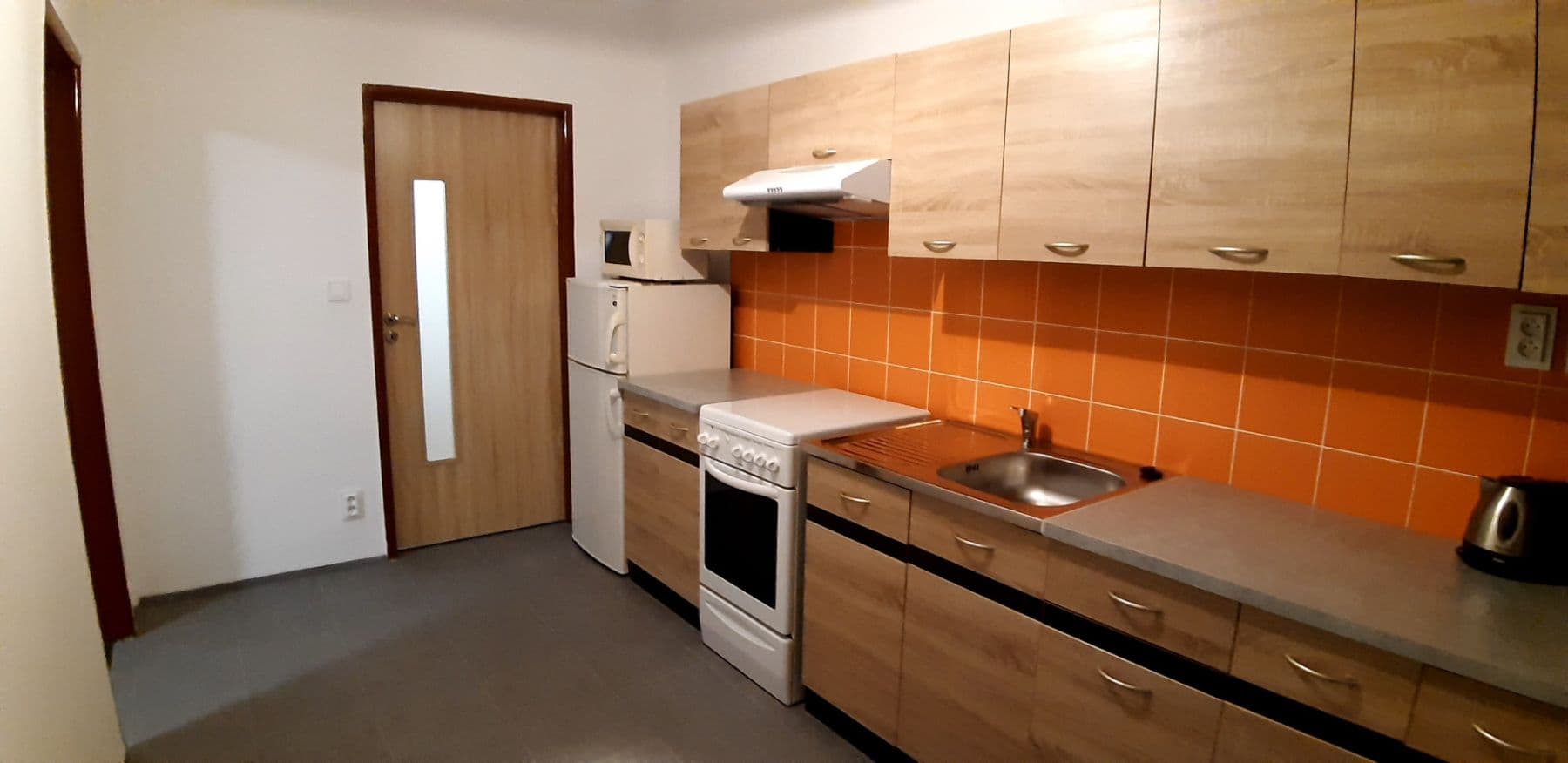 Pronájem bytu 2+1 58 m², Josefa Ressla, Pardubice, Pardubický kraj Pronájem bytu 2+1 58 m², Josefa Ressla, Pardubice, Pardubický kraj