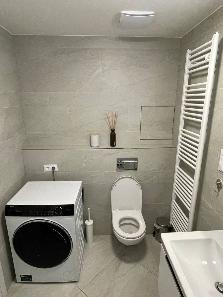 Pronájem bytu 2+kk 56 m², Drahňovická, Praha, Praha Pronájem bytu 2+kk 56 m², Drahňovická, Praha, Praha