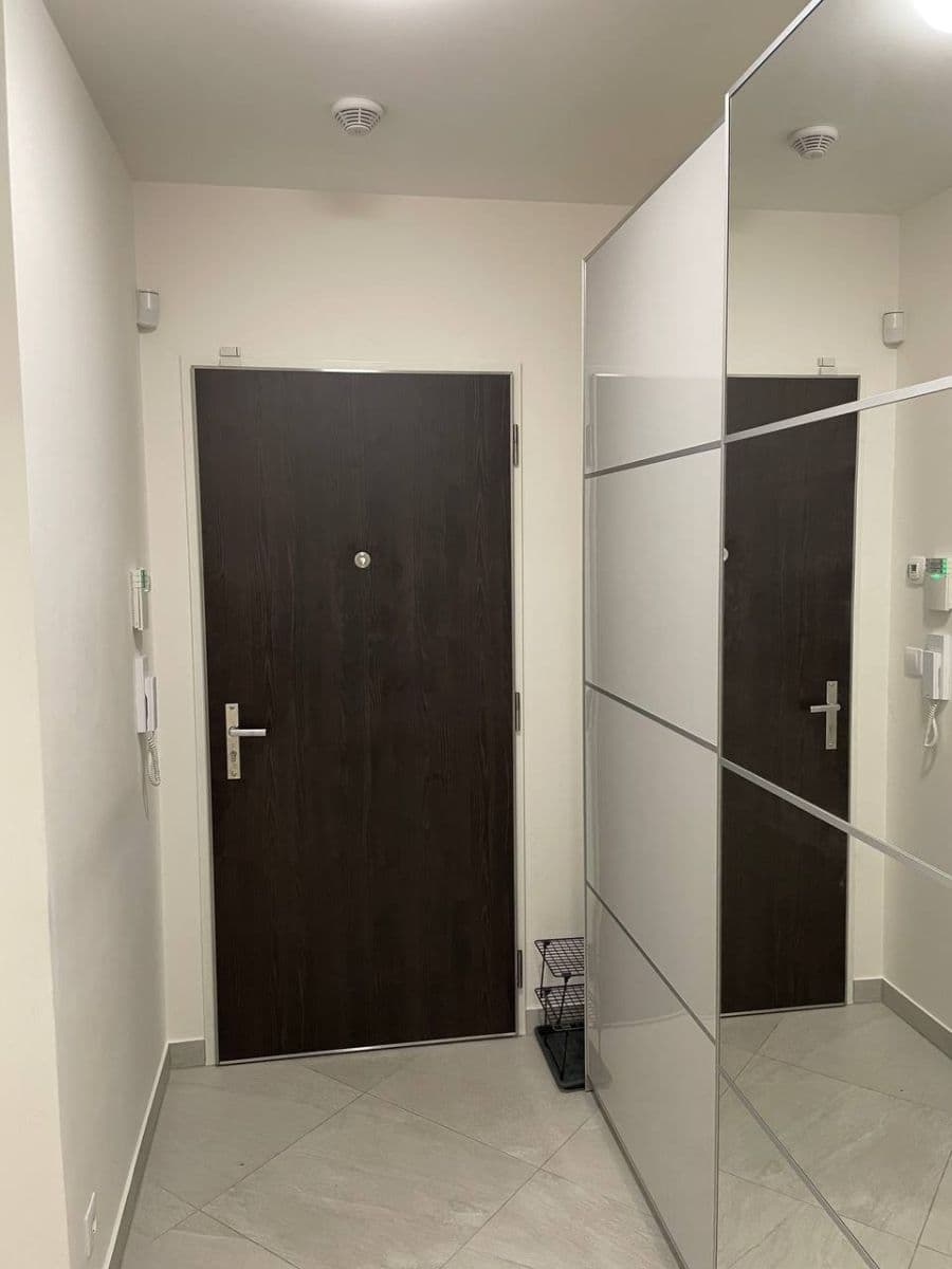Pronájem bytu 2+kk 56 m², Drahňovická, Praha, Praha Pronájem bytu 2+kk 56 m², Drahňovická, Praha, Praha