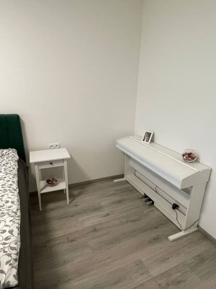Pronájem bytu 2+kk 56 m², Drahňovická, Praha, Praha Pronájem bytu 2+kk 56 m², Drahňovická, Praha, Praha