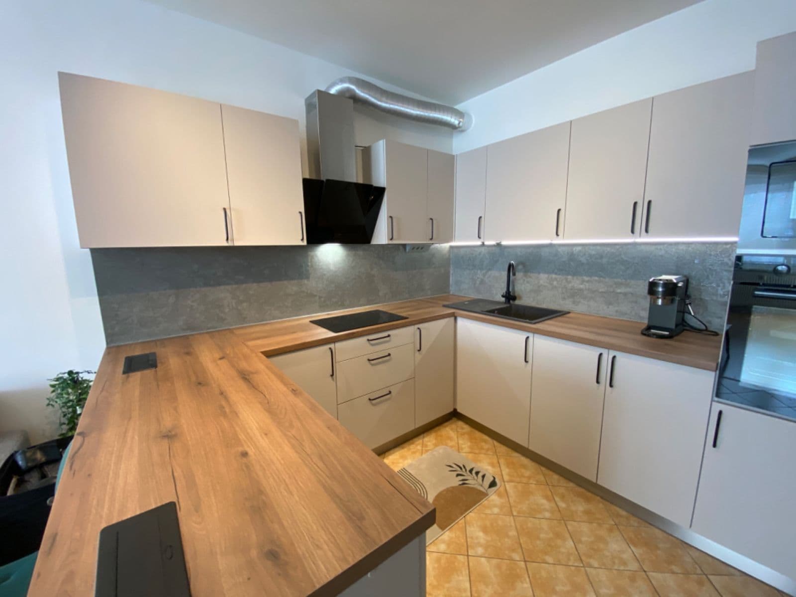 Pronájem bytu 2+kk 54 m², Zakšínská, Praha, Praha Pronájem bytu 2+kk 54 m², Zakšínská, Praha, Praha