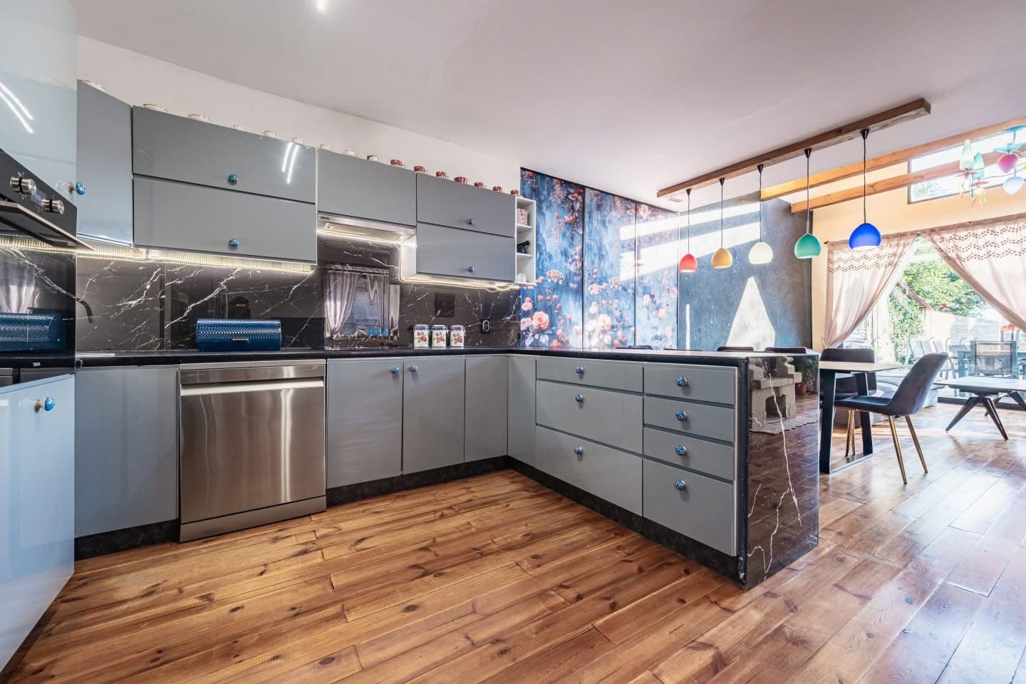 Prodej domu 180 m², pozemek 516 m², Nedomice, Středočeský kraj Prodej domu 180 m², pozemek 516 m², Nedomice, Středočeský kraj