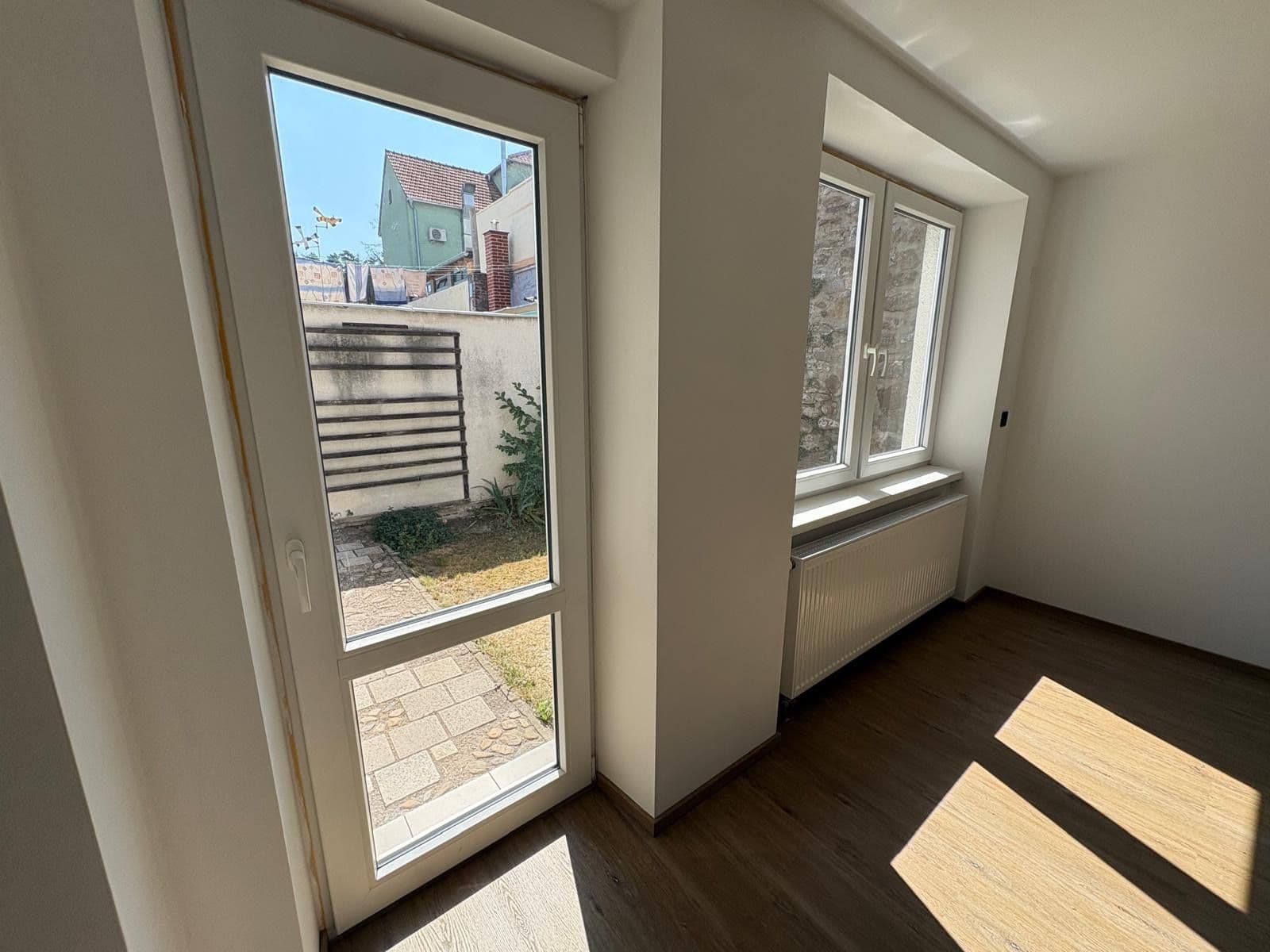 Pronájem bytu 2+1 55 m², Bisattova, Třebíč, Kraj Vysočina Pronájem bytu 2+1 55 m², Bisattova, Třebíč, Kraj Vysočina