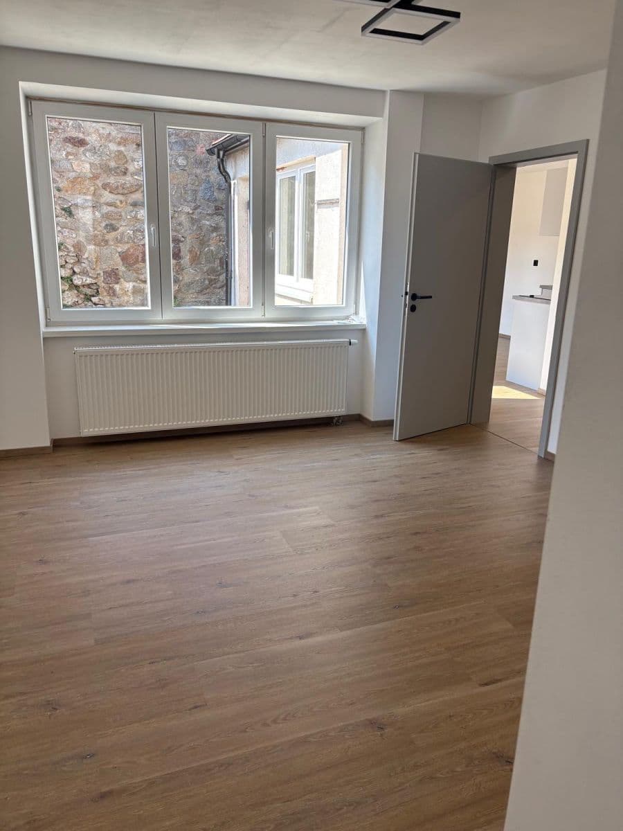 Pronájem bytu 2+1 55 m², Bisattova, Třebíč, Kraj Vysočina Pronájem bytu 2+1 55 m², Bisattova, Třebíč, Kraj Vysočina