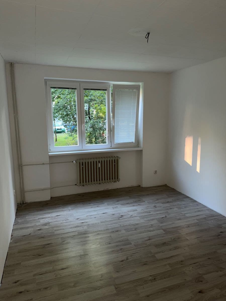 Prodej bytu 3+1 94 m², Na Magistrále, Kolín, Středočeský kraj Prodej bytu 3+1 94 m², Na Magistrále, Kolín, Středočeský kraj