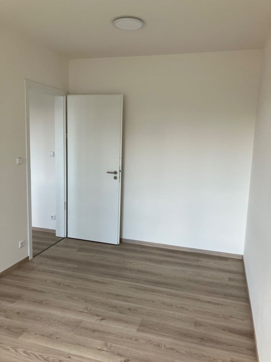 Prodej bytu 2+kk 47 m², Pod Harfou, Praha, Praha Prodej bytu 2+kk 47 m², Pod Harfou, Praha, Praha