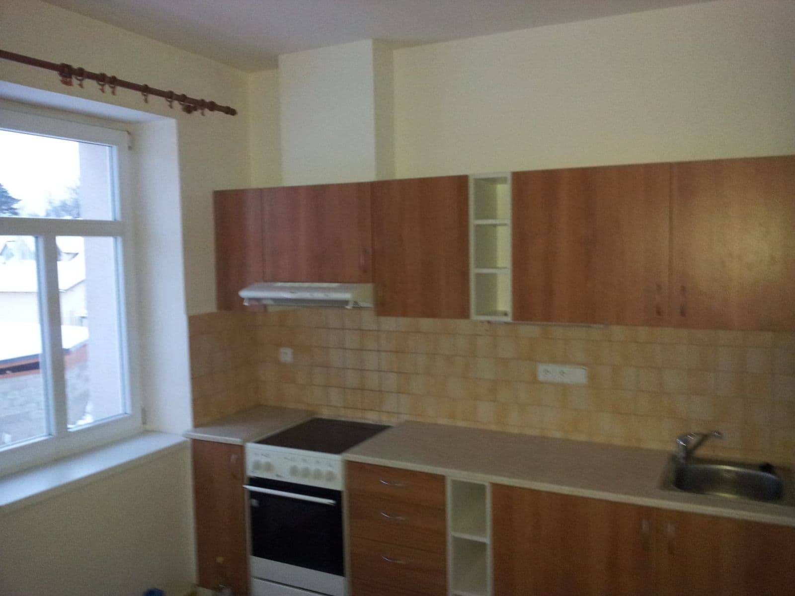 Pronájem bytu 2+kk 45 m², Dlouhomostecká, Liberec, Liberecký kraj Pronájem bytu 2+kk 45 m², Dlouhomostecká, Liberec, Liberecký kraj