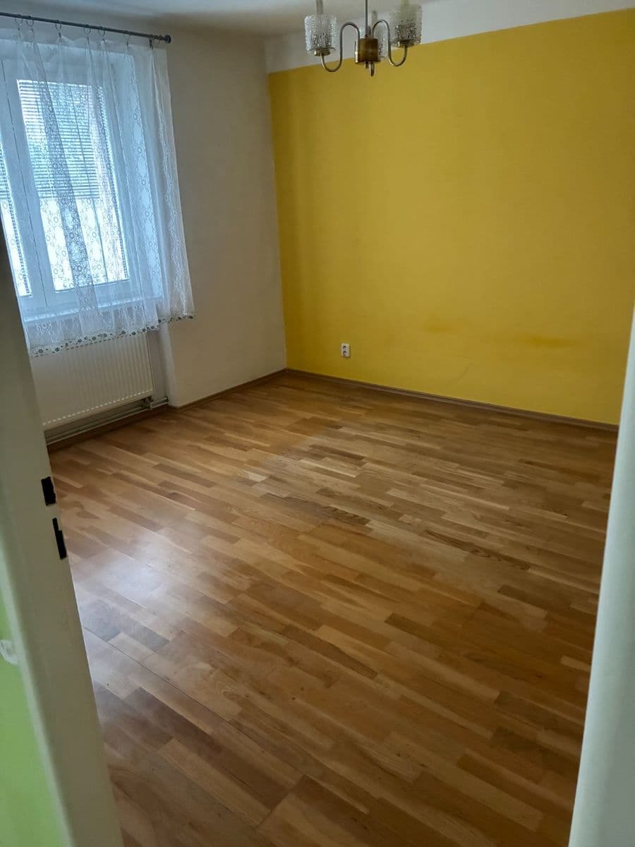 Prodej bytu 3+1 65 m², Střední novosadská, Olomouc, Olomoucký kraj Prodej bytu 3+1 65 m², Střední novosadská, Olomouc, Olomoucký kraj