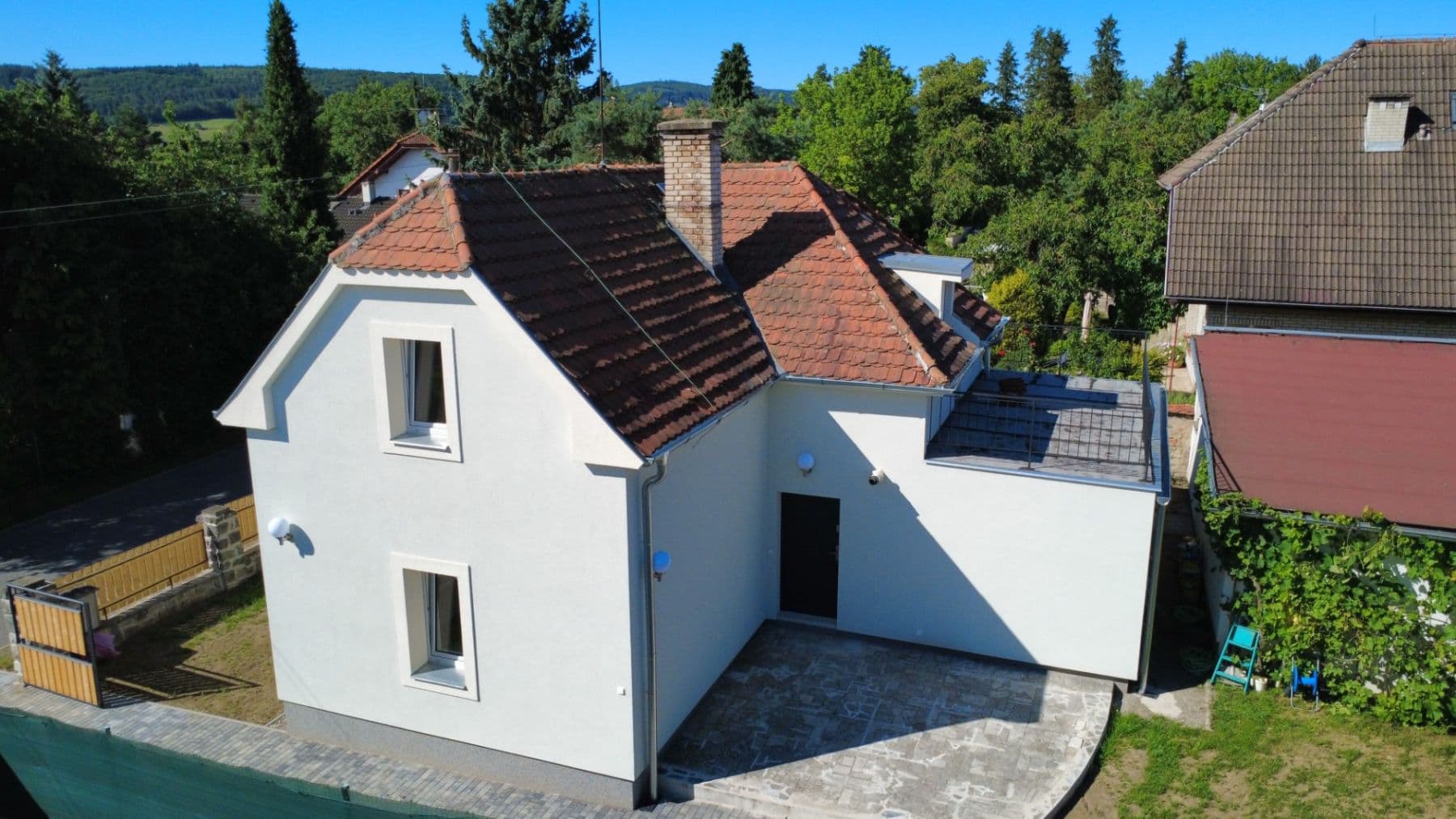 Prodej domu 127 m², pozemek 363 m², Na Ladech, Černošice, Středočeský kraj Prodej domu 127 m², pozemek 363 m², Na Ladech, Černošice, Středočeský kraj
