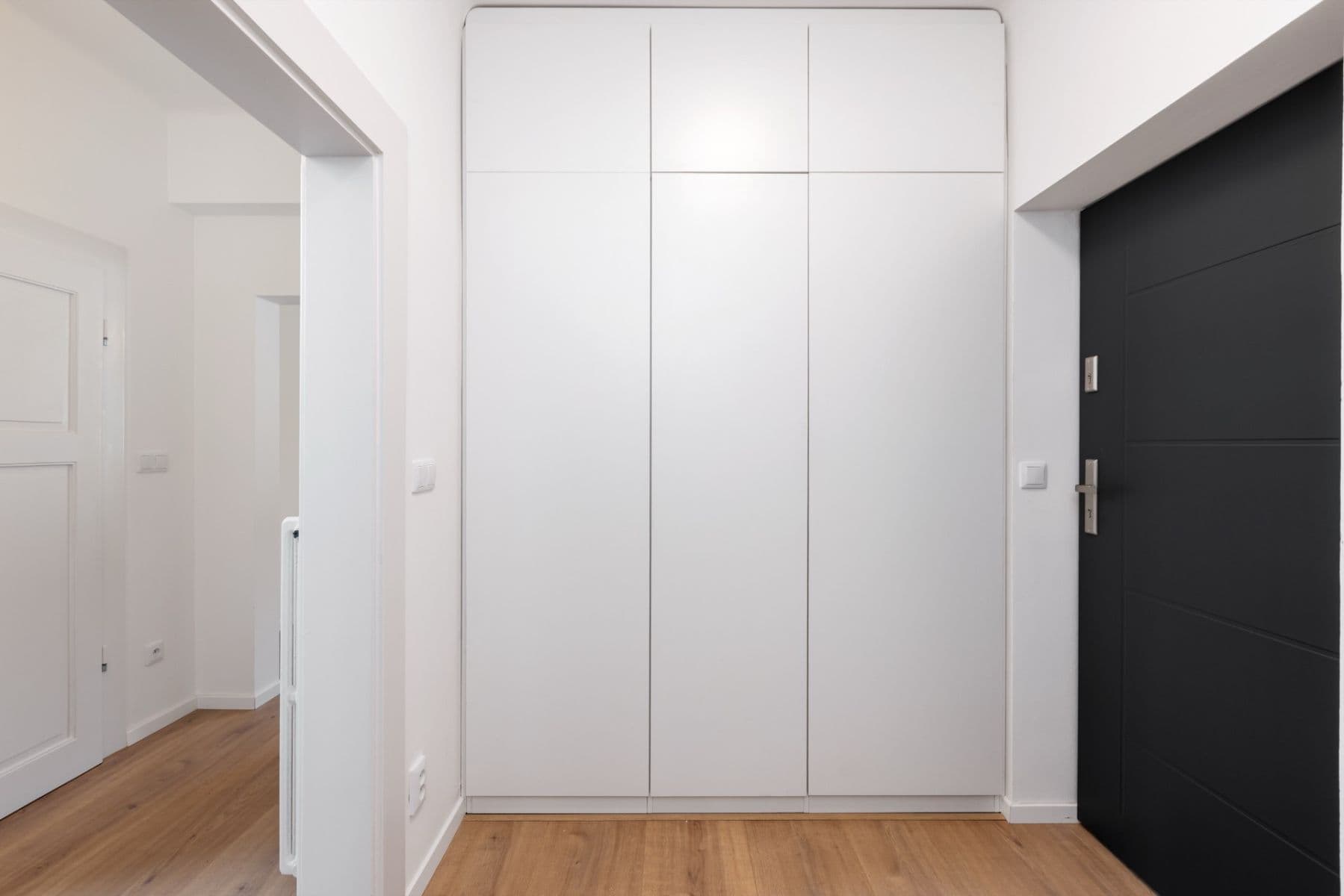 Prodej domu 127 m², pozemek 363 m², Na Ladech, Černošice, Středočeský kraj Prodej domu 127 m², pozemek 363 m², Na Ladech, Černošice, Středočeský kraj