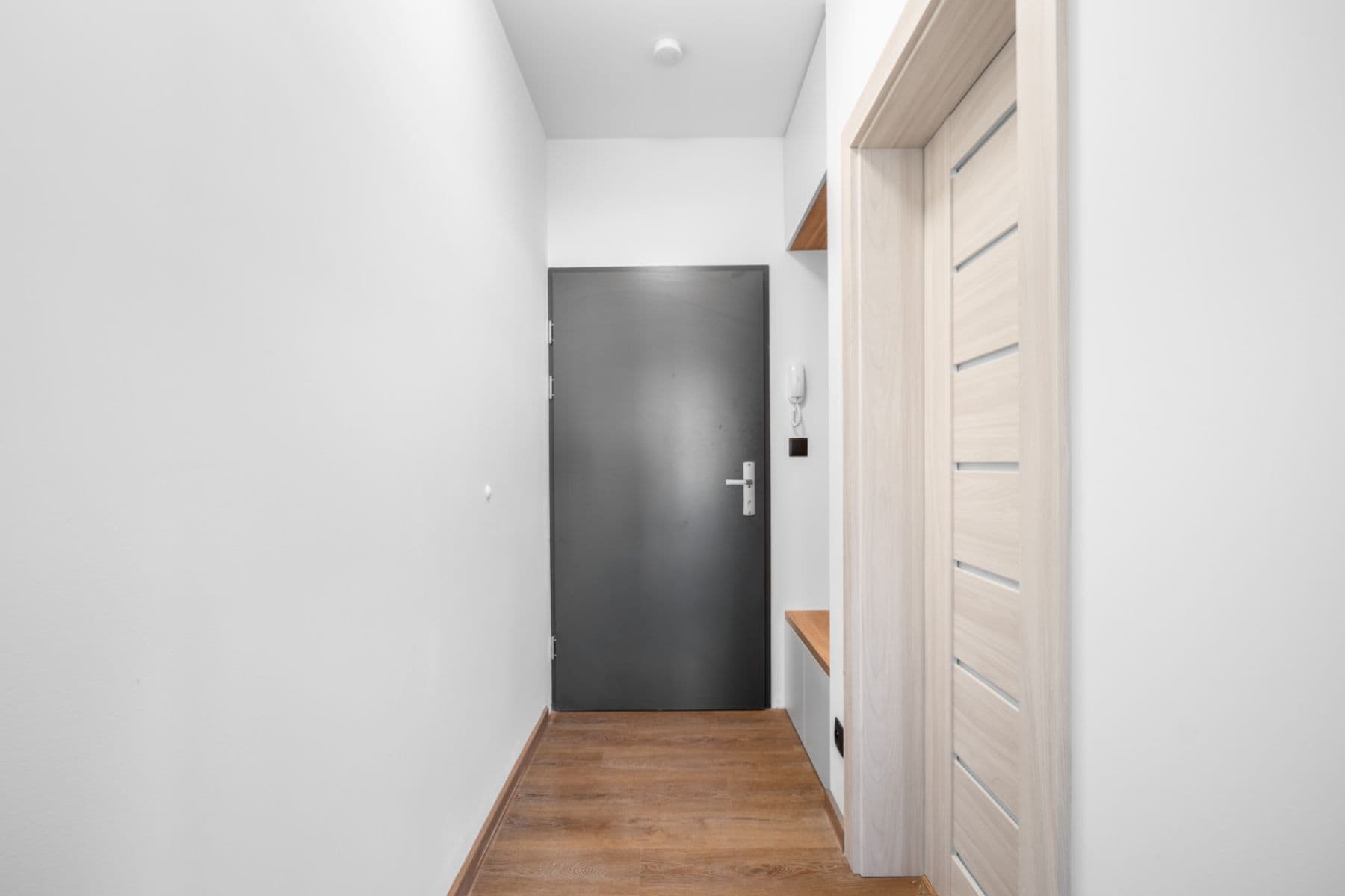 Pronájem bytu 1+kk 24 m², Bratislavská, Brno, Jihomoravský kraj Pronájem bytu 1+kk 24 m², Bratislavská, Brno, Jihomoravský kraj