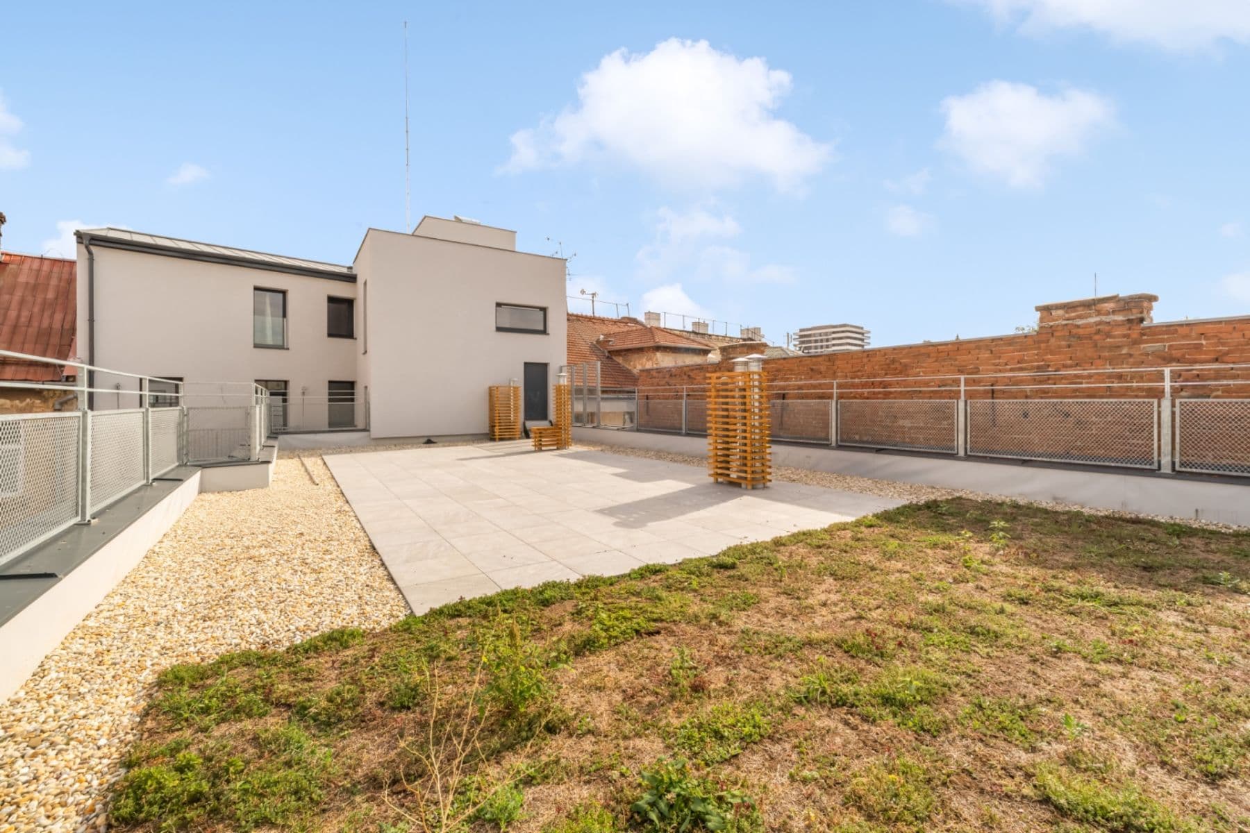 Pronájem bytu 1+kk 24 m², Bratislavská, Brno, Jihomoravský kraj Pronájem bytu 1+kk 24 m², Bratislavská, Brno, Jihomoravský kraj