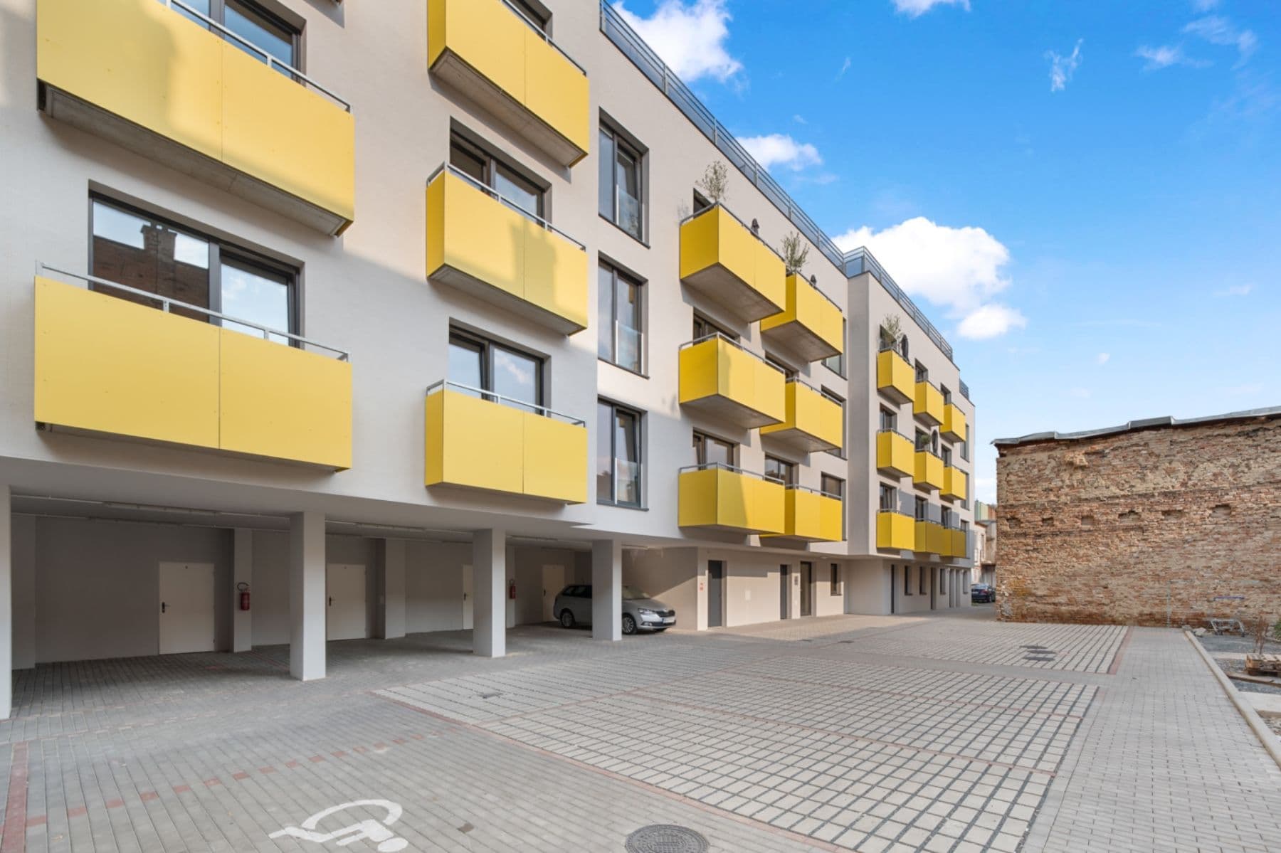 Pronájem bytu 1+kk 24 m², Bratislavská, Brno, Jihomoravský kraj Pronájem bytu 1+kk 24 m², Bratislavská, Brno, Jihomoravský kraj