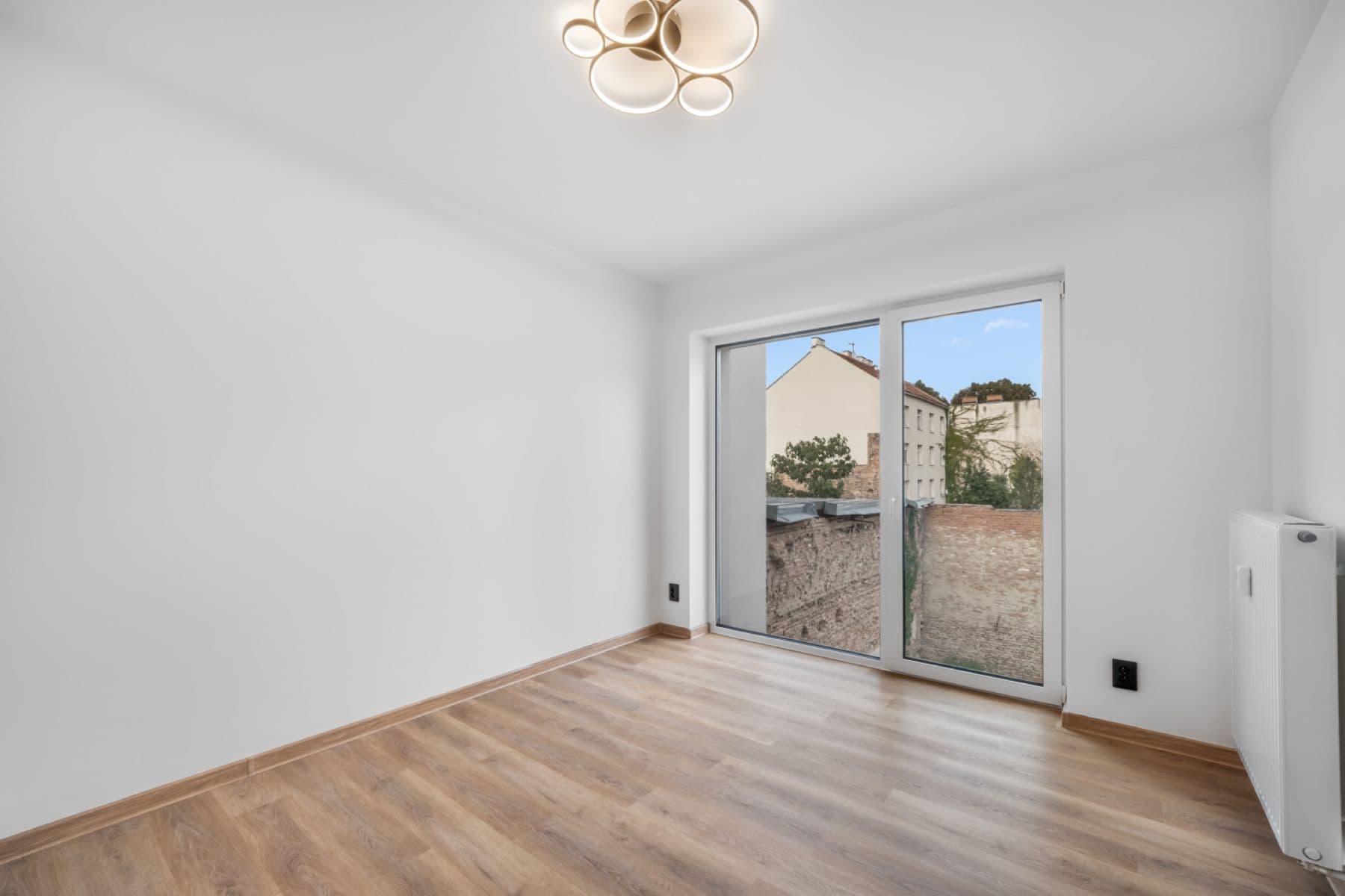 Pronájem bytu 2+kk 45 m², Bratislavská, Brno, Jihomoravský kraj Pronájem bytu 2+kk 45 m², Bratislavská, Brno, Jihomoravský kraj