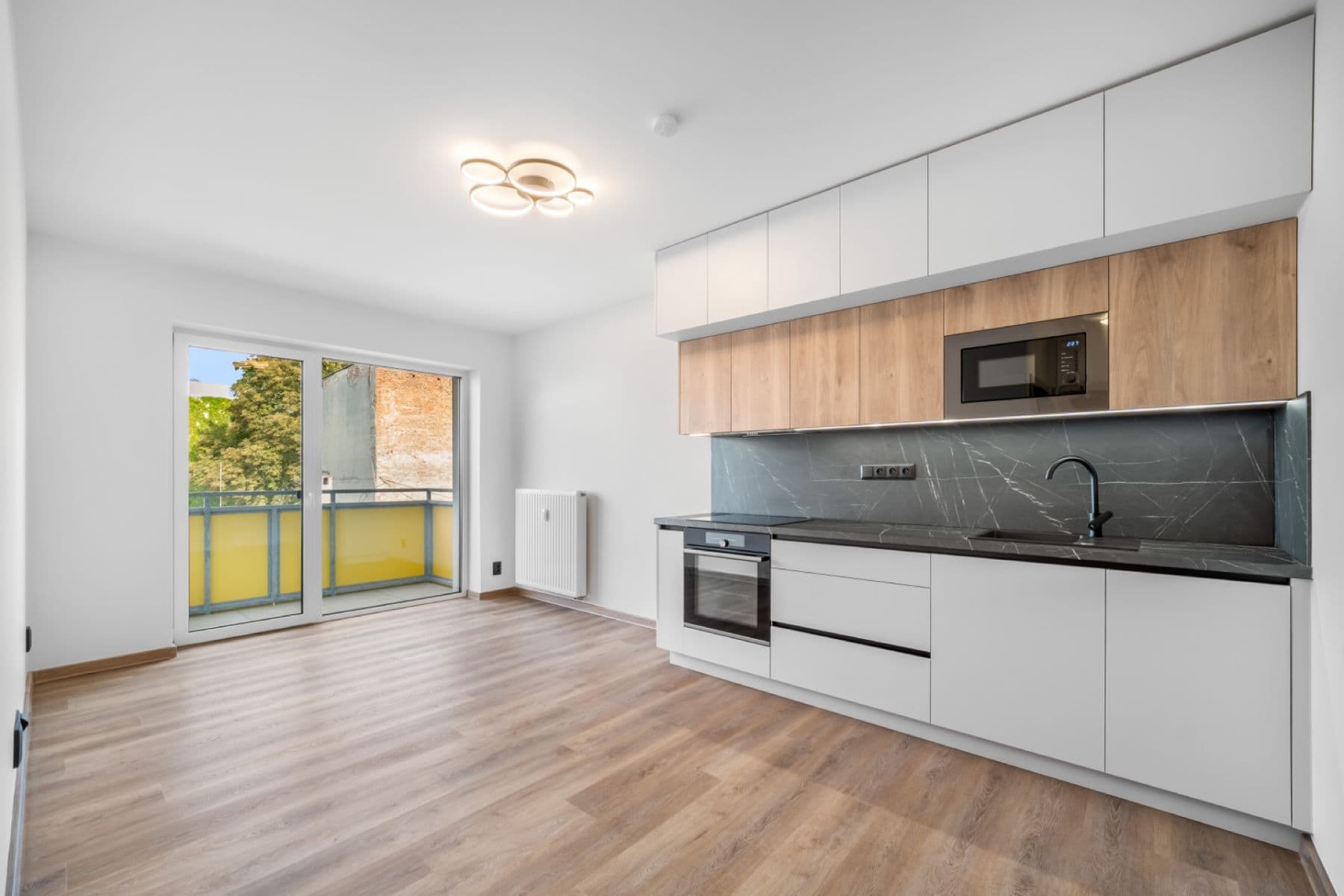Pronájem bytu 2+kk 45 m², Bratislavská, Brno, Jihomoravský kraj Pronájem bytu 2+kk 45 m², Bratislavská, Brno, Jihomoravský kraj