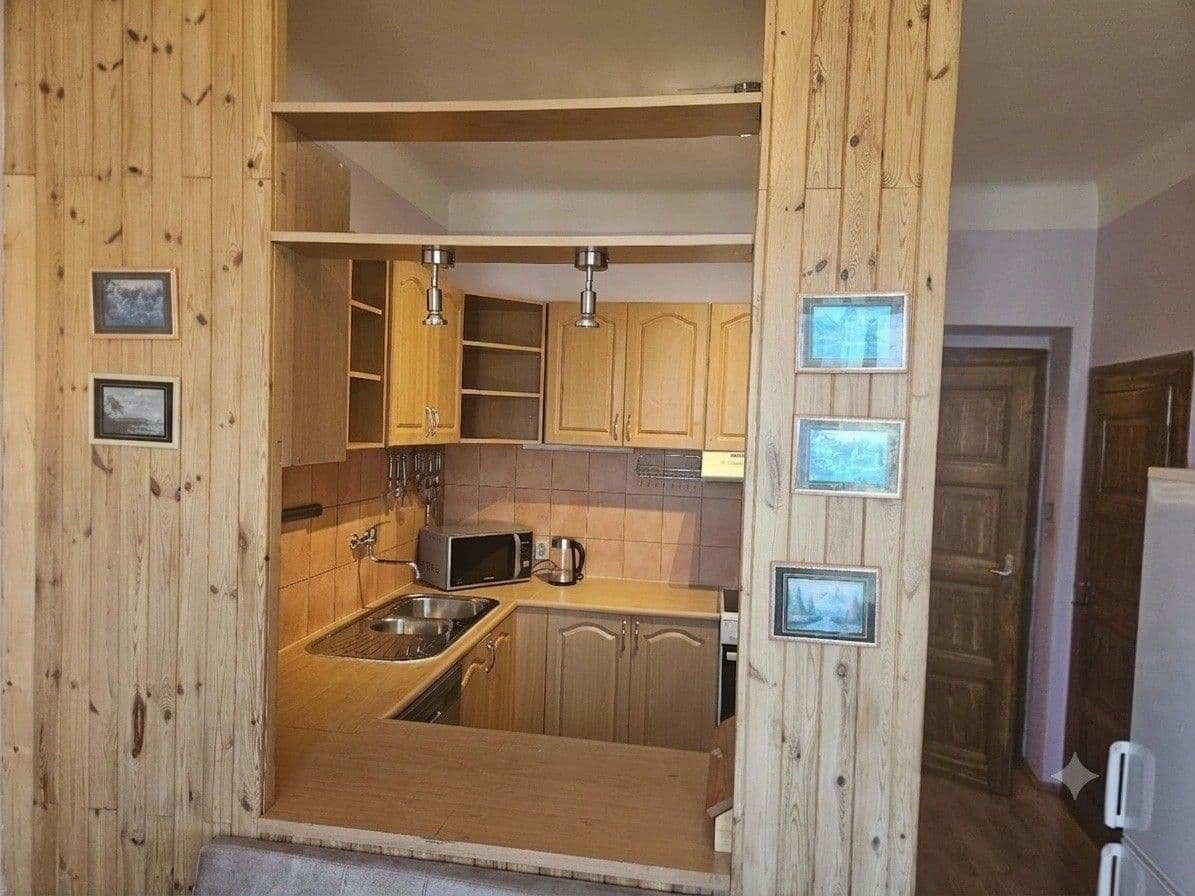 Pronájem bytu 2+1 97 m², Pod Třebešínem, Praha, Praha Pronájem bytu 2+1 97 m², Pod Třebešínem, Praha, Praha
