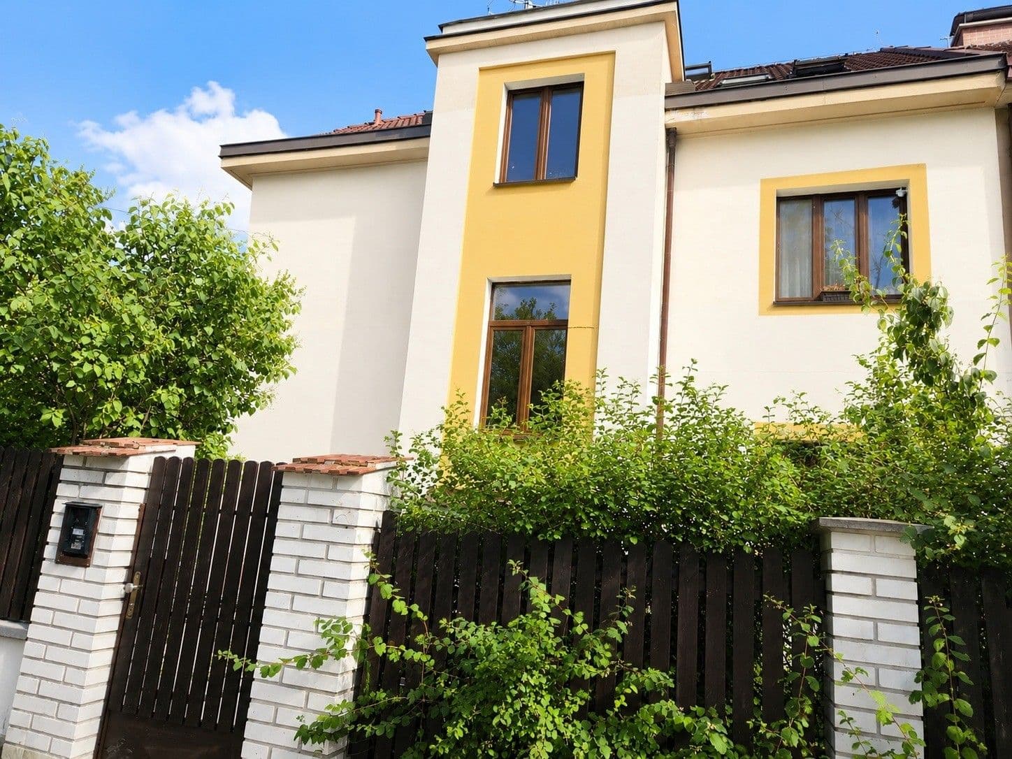 Pronájem bytu 2+1 97 m², Pod Třebešínem, Praha, Praha Pronájem bytu 2+1 97 m², Pod Třebešínem, Praha, Praha