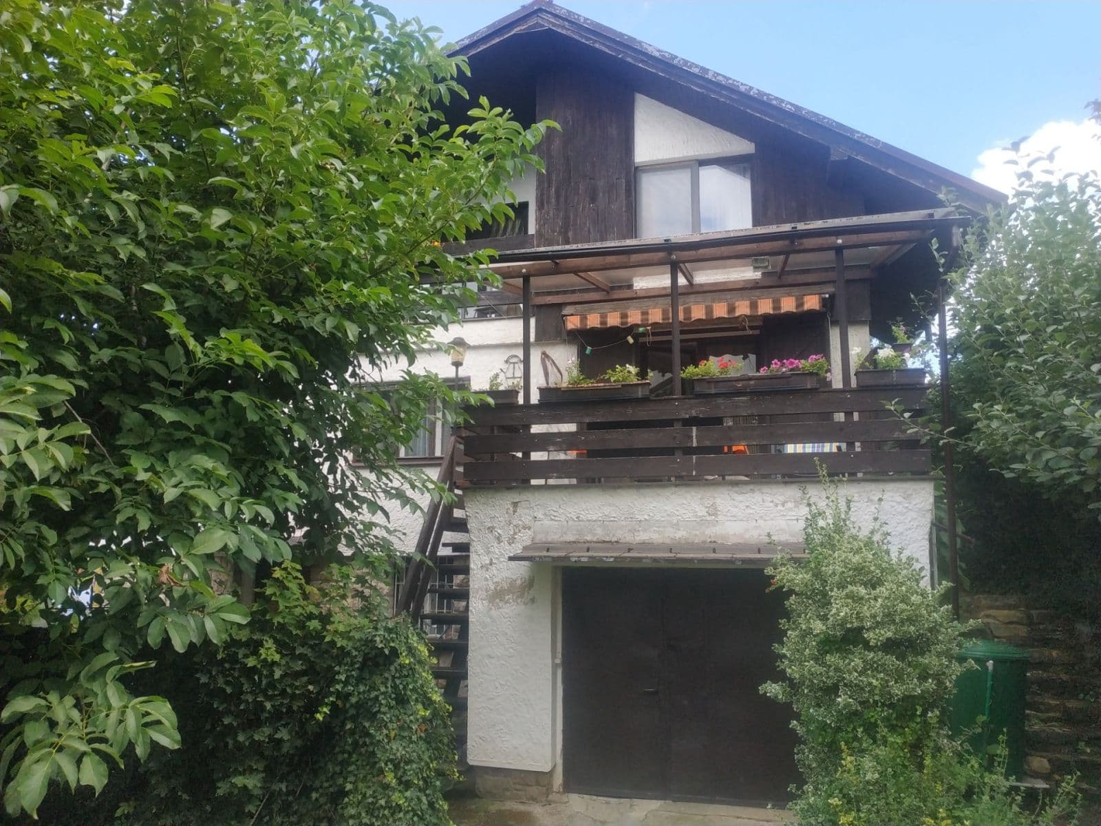 Prodej domu 118 m², pozemek 669 m², Lesní, Zadní Třebaň, Středočeský kraj Prodej domu 118 m², pozemek 669 m², Lesní, Zadní Třebaň, Středočeský kraj