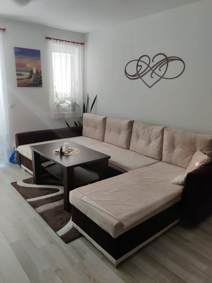 Pronájem bytu 1+kk 32 m², Václava Trojana, Praha, Praha Pronájem bytu 1+kk 32 m², Václava Trojana, Praha, Praha