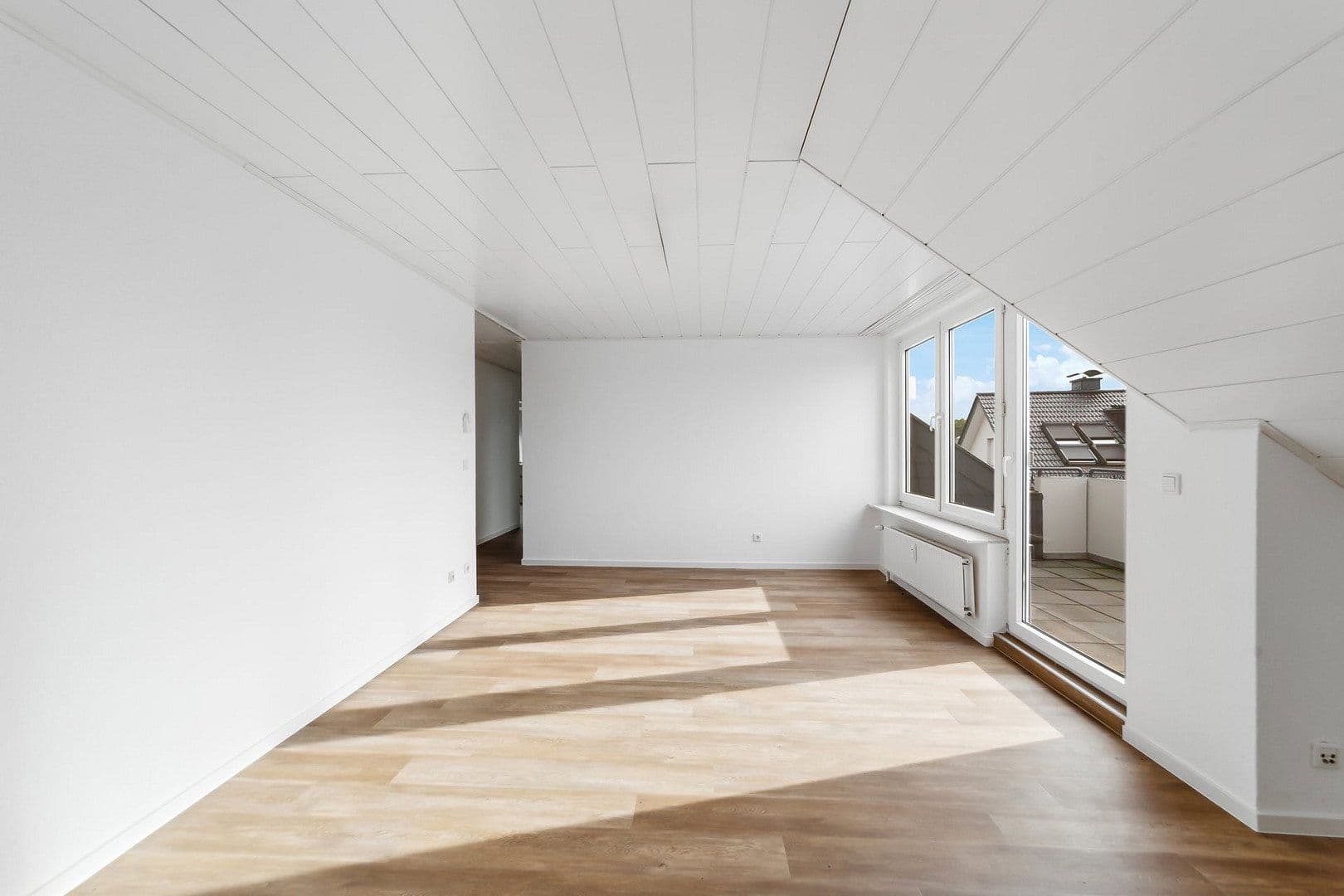 Pronájem bytu 3+1 80 m², Osnabrück, Dolní Sasko Pronájem bytu 3+1 80 m², Osnabrück, Dolní Sasko