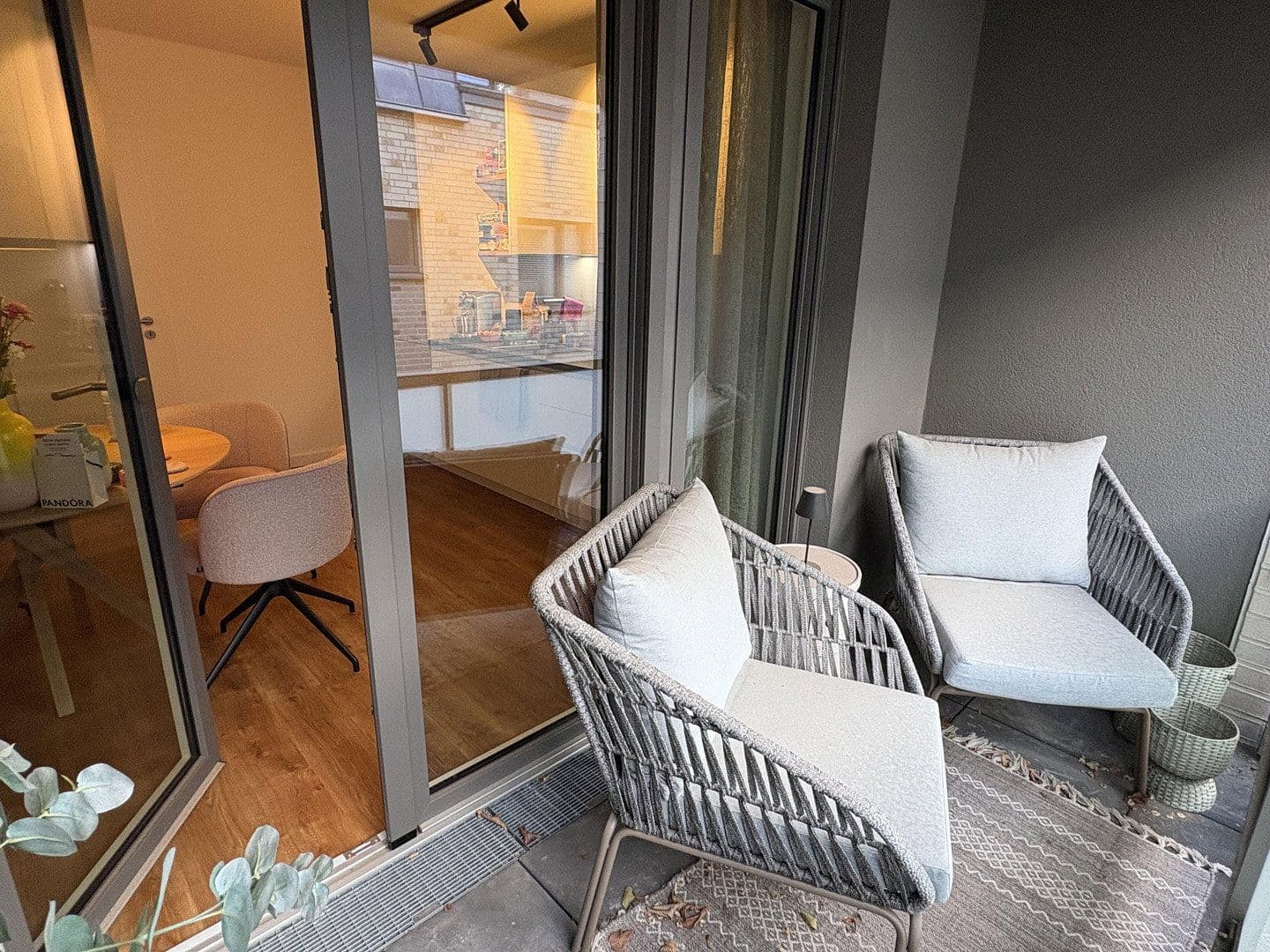 Pronájem bytu 2+1 72 m², Uhlenhorster Weg 31B, Hamburg, Hamburg Pronájem bytu 2+1 72 m², Uhlenhorster Weg 31B, Hamburg, Hamburg