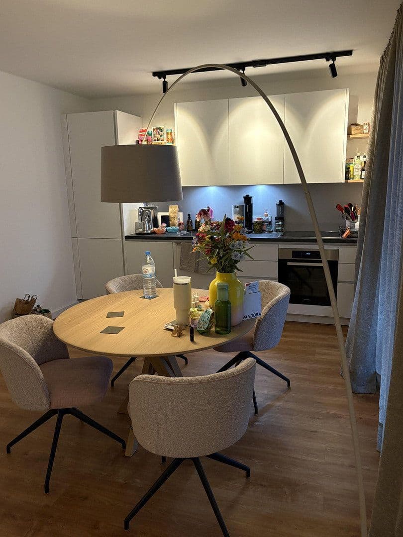 Pronájem bytu 2+1 72 m², Uhlenhorster Weg 31B, Hamburg, Hamburg Pronájem bytu 2+1 72 m², Uhlenhorster Weg 31B, Hamburg, Hamburg