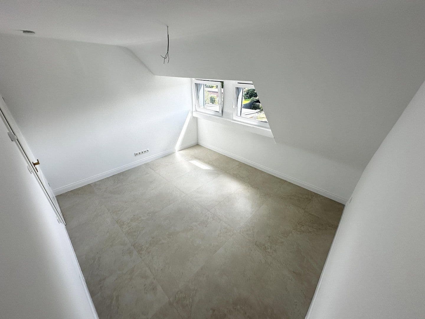 Pronájem bytu 3+1 55 m², Oberhausen, Severní Porýní-Vestfálsko Pronájem bytu 3+1 55 m², Oberhausen, Severní Porýní-Vestfálsko