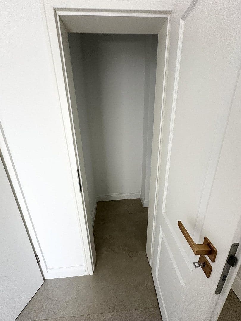 Pronájem bytu 3+1 55 m², Oberhausen, Severní Porýní-Vestfálsko Pronájem bytu 3+1 55 m², Oberhausen, Severní Porýní-Vestfálsko