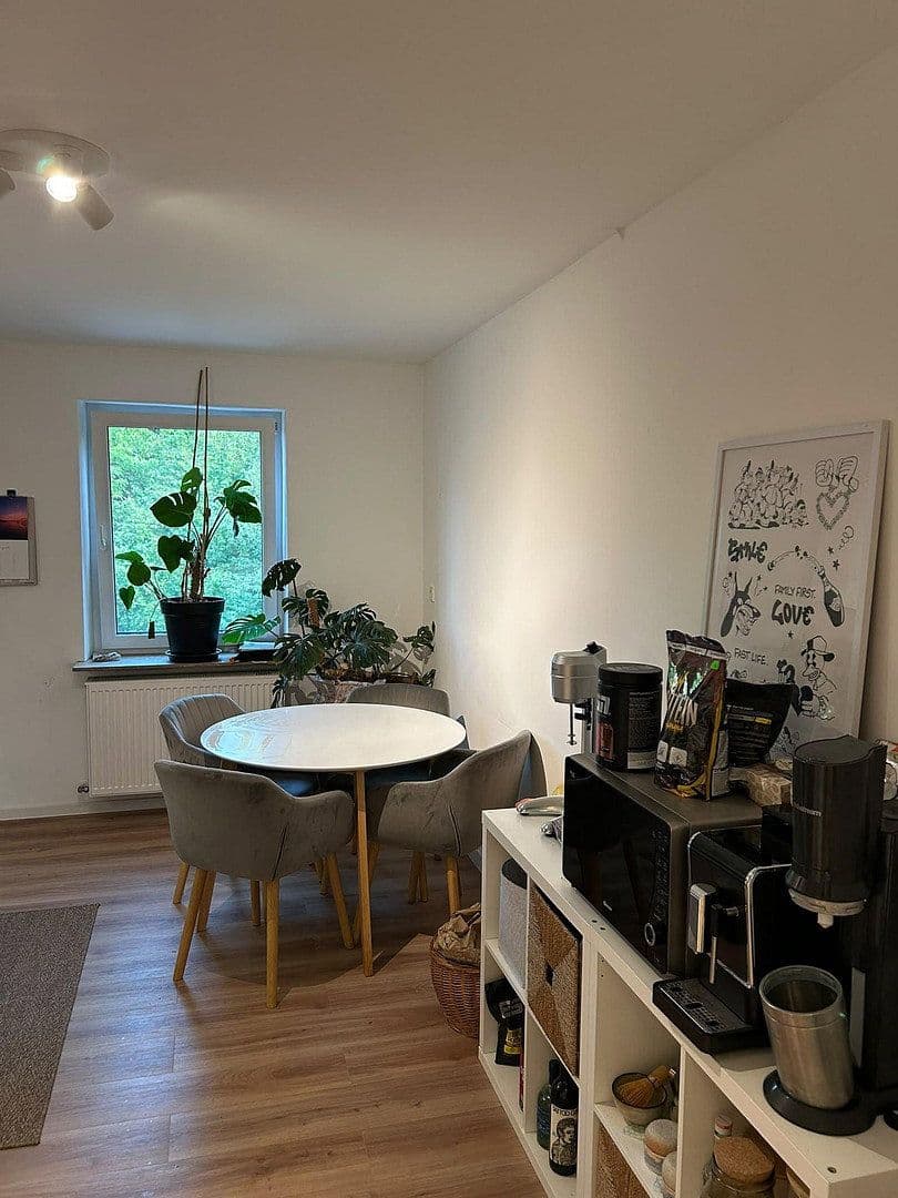 Pronájem bytu 2+1 64 m², Krughütter Straße 57, Saarbrücken, Země Sársko Pronájem bytu 2+1 64 m², Krughütter Straße 57, Saarbrücken, Země Sársko