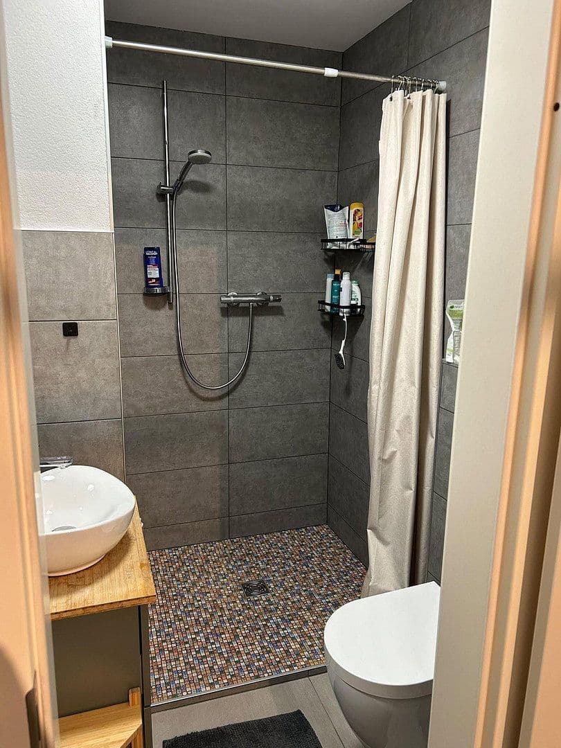 Pronájem bytu 2+1 64 m², Krughütter Straße 57, Saarbrücken, Země Sársko Pronájem bytu 2+1 64 m², Krughütter Straße 57, Saarbrücken, Země Sársko